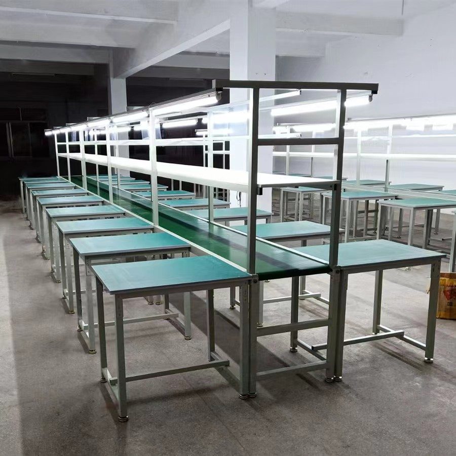 Assembly Line with Work Stations (Alt) - Yusilean